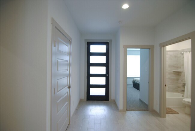 Building Photo - 29207 Pikes Peak Dr