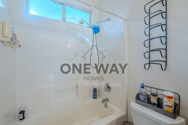 Building Photo - 4269 E Cassia Ln