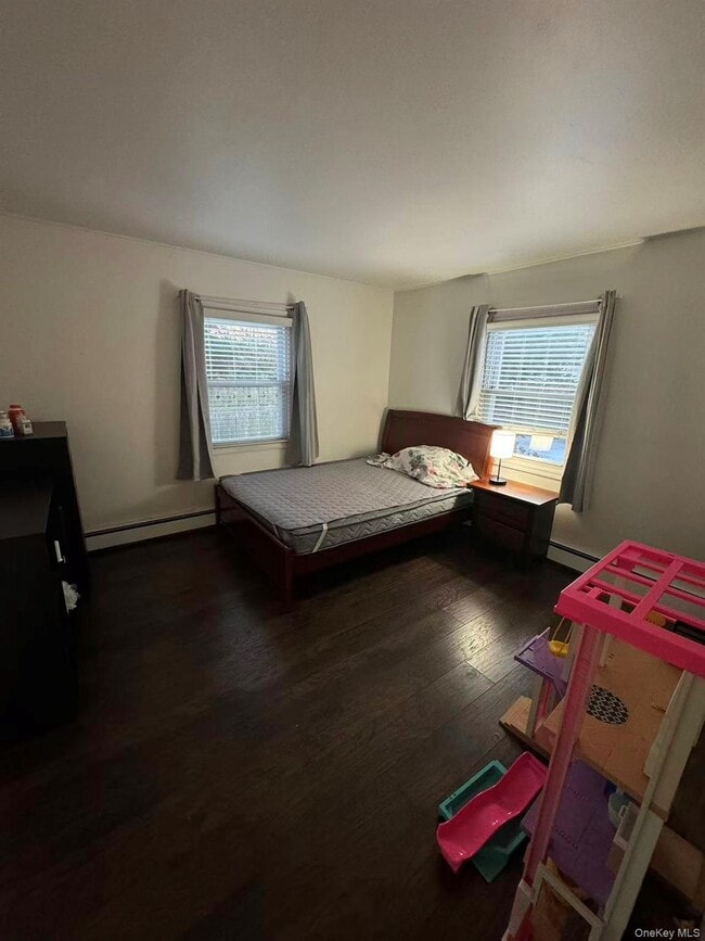 Building Photo - 17 Cove Ln