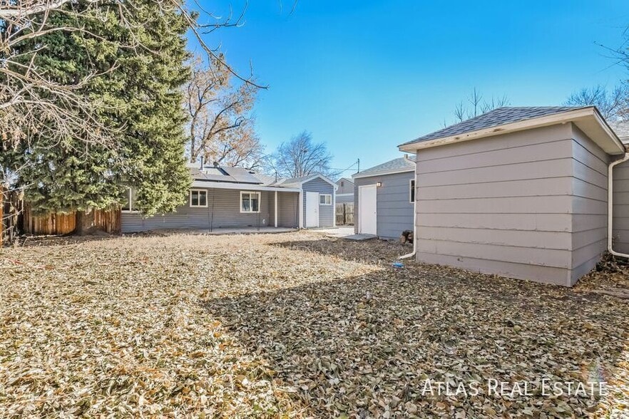 Building Photo - 941 S Alcott St