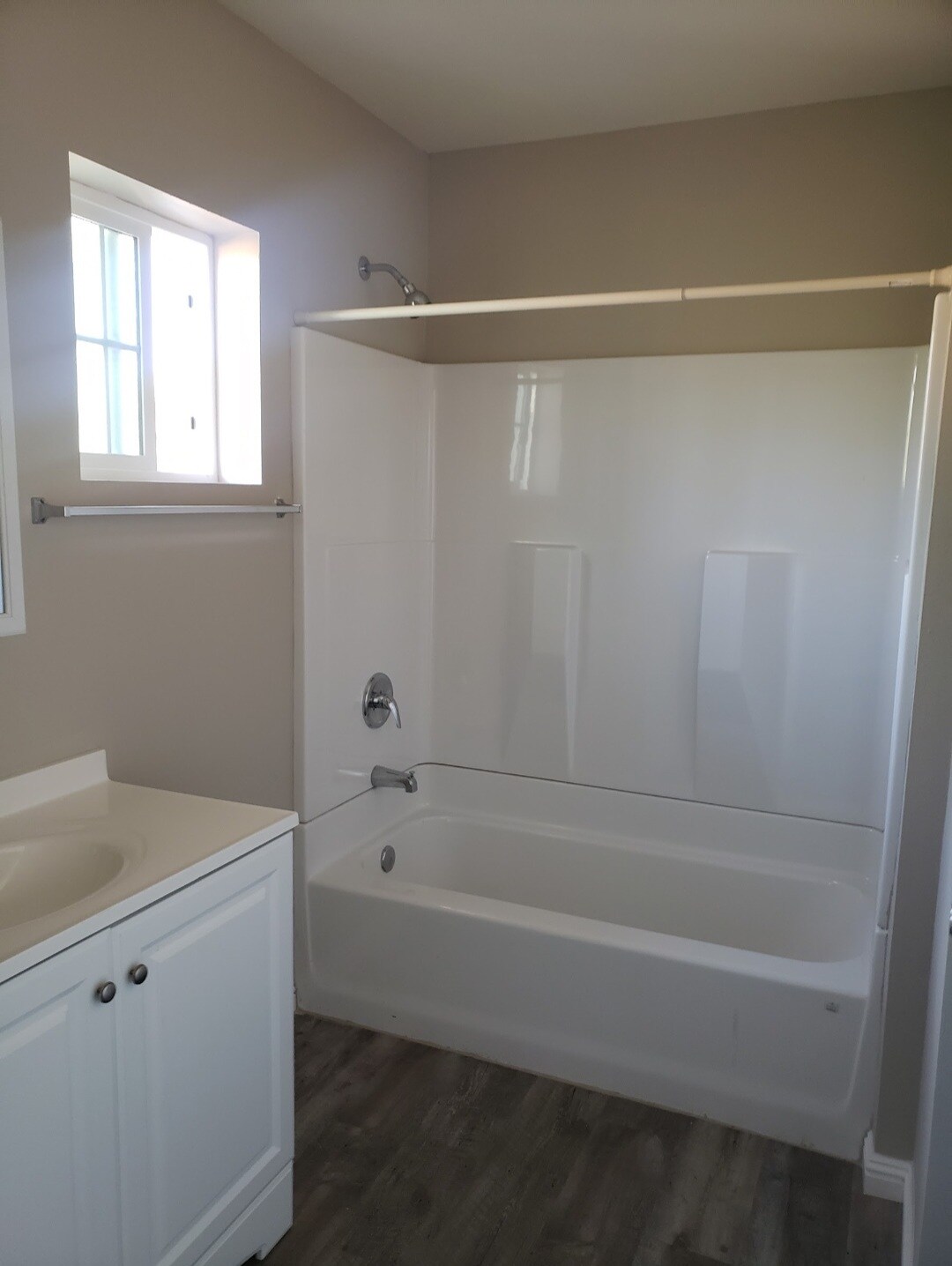 Building Photo - 2220 Norwalk Ave