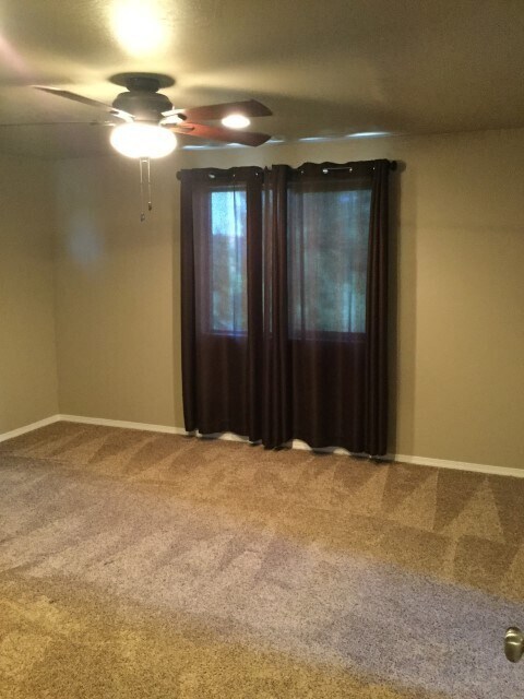 Building Photo - Beautiful 3 bedroom, 2.5 bath in the  Hampton Place/Candlewood Estates!