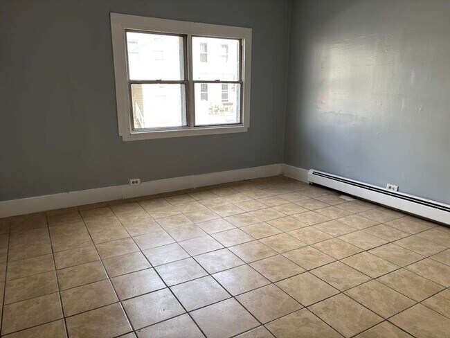 Building Photo - 76 Godwin Ave