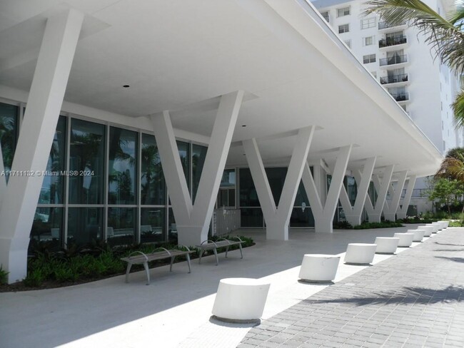 Building Photo - 8816 Collins Ave