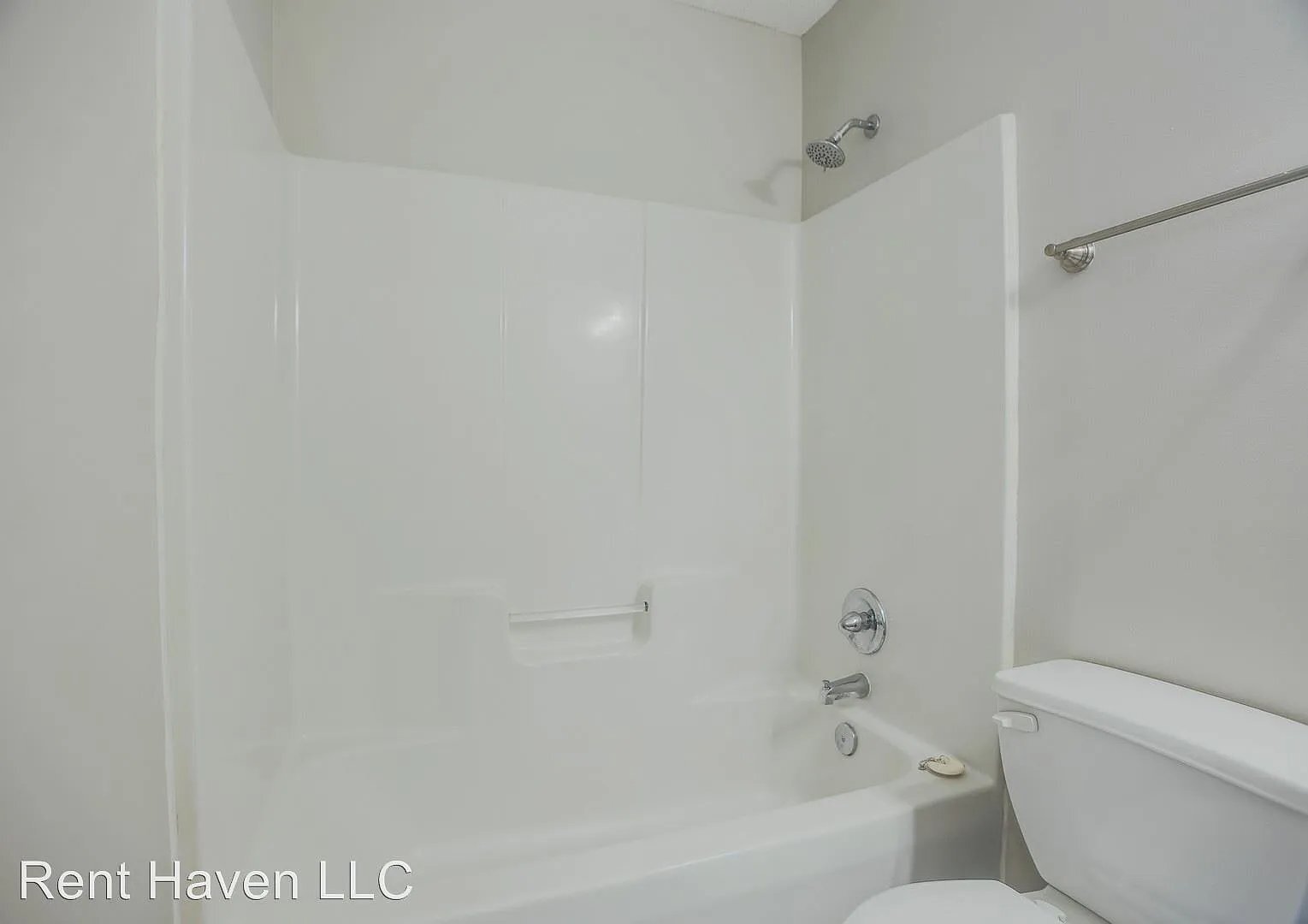 Building Photo - 115 Turning Leaf Dr