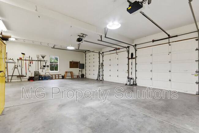 Building Photo - 5151 Nicasio Valley Rd