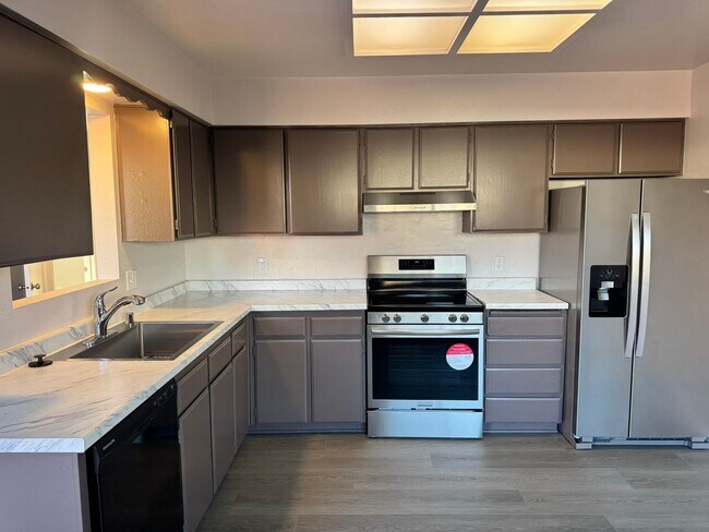 Building Photo - 22221 I St