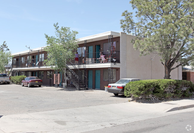 Sun Apartments - 433-437 Mesilla St SE Albuquerque NM 87108 | Apartment ...