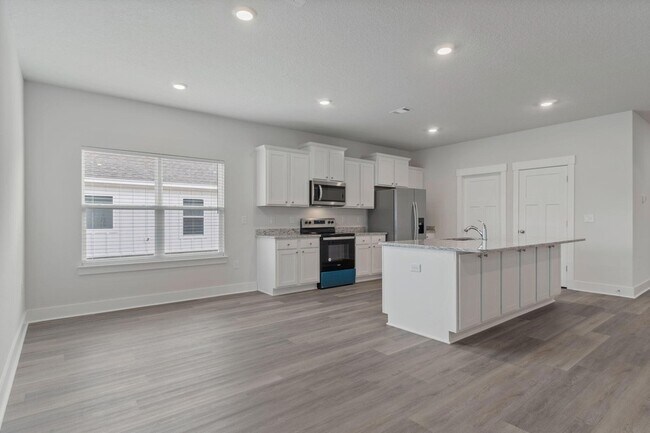 Building Photo - 6616 Forest Bay Ave