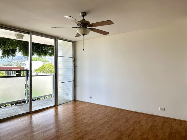 Building Photo - Pet Friendly - Diamond Head Hillside 2BR/1...
