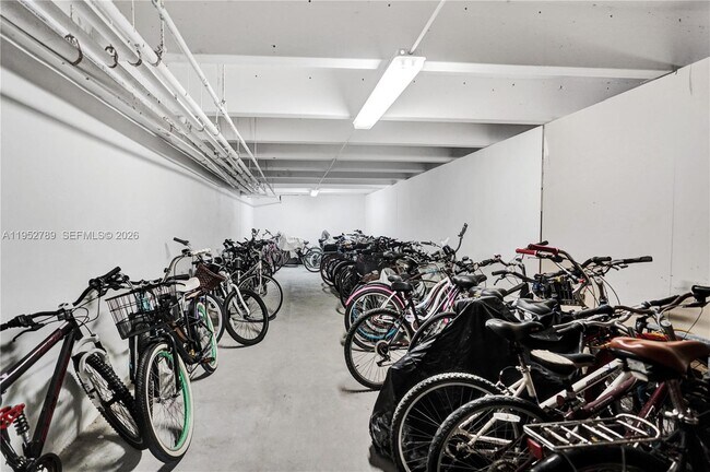 Building Photo - 1201 S Ocean Dr