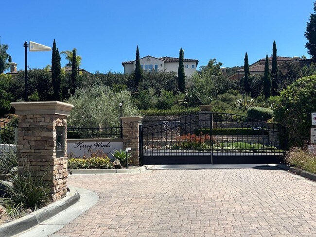 Building Photo - Rare Opportunity - House for Rent in Carmel Valley/ Earlier moving date can be negotiated.