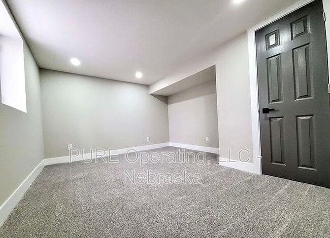 Building Photo - 1402 Dorcas St