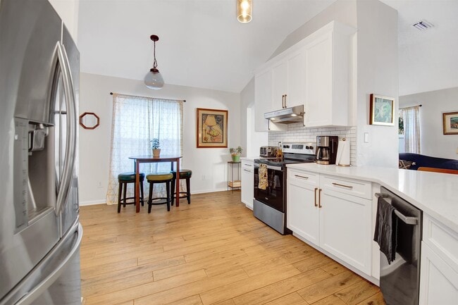 Building Photo - 880 Oak Arbor Cir