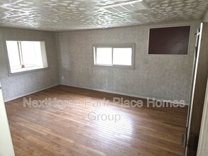Building Photo - 659 Prairie St