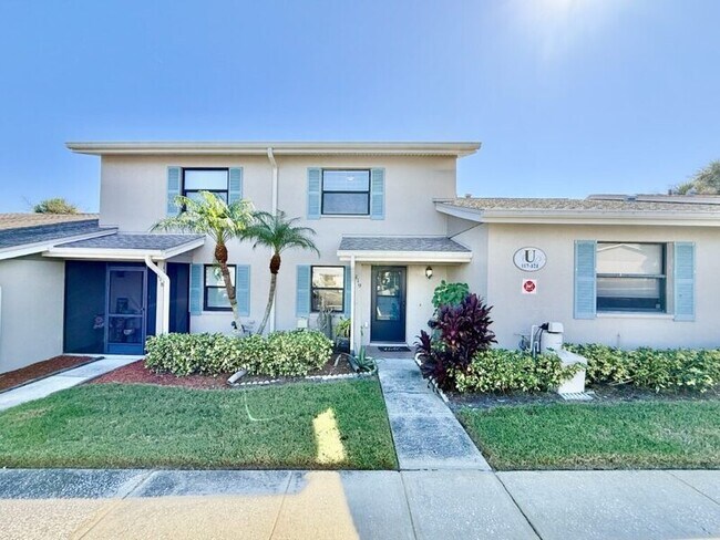 Building Photo - 2131 Ridge Rd S