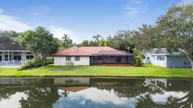 Building Photo - 9031 N New River Canal Rd