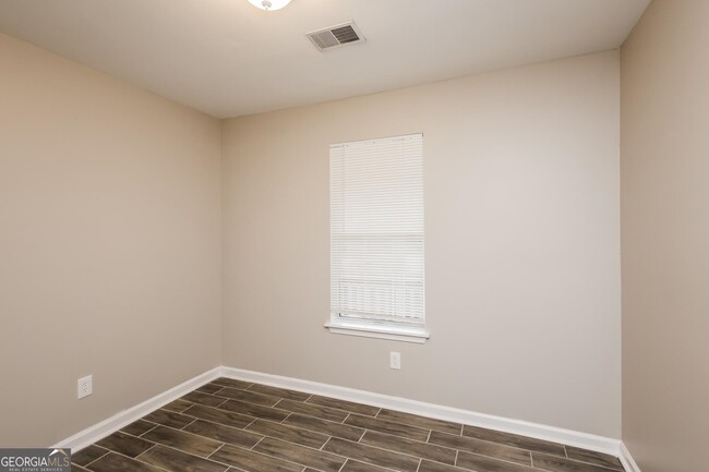Building Photo - 6885 Bannister Park Ln
