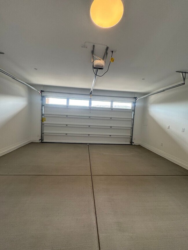 Building Photo - Brand new home in Vistancia/ $500 off move in by 11-1-2025 ***