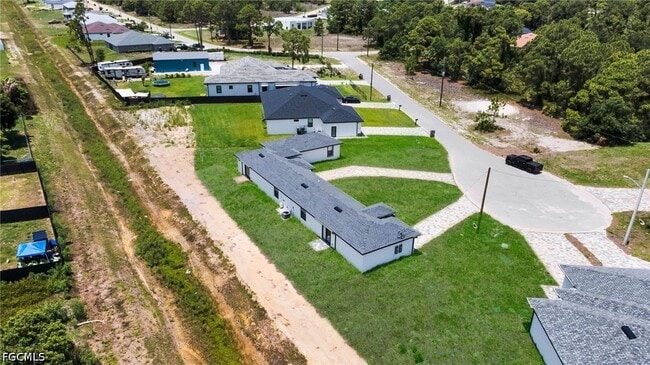 Building Photo - 4985 Fairway Ct