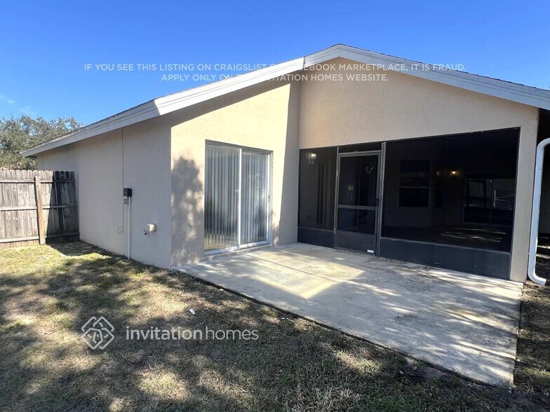 Building Photo - 14816 Pine Cone Trail