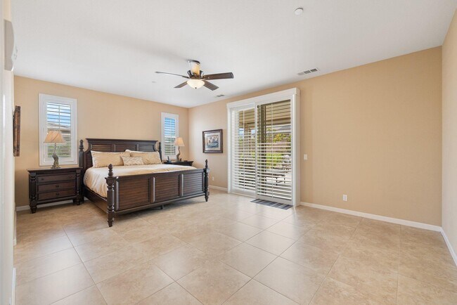 Building Photo - 73757 Picasso Dr