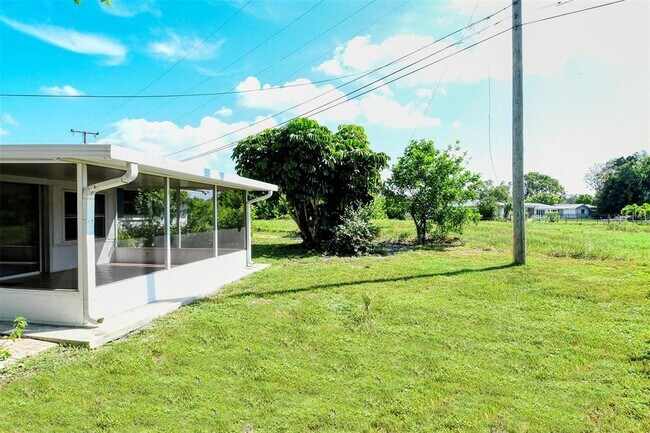 Building Photo - 2512 Post Rd