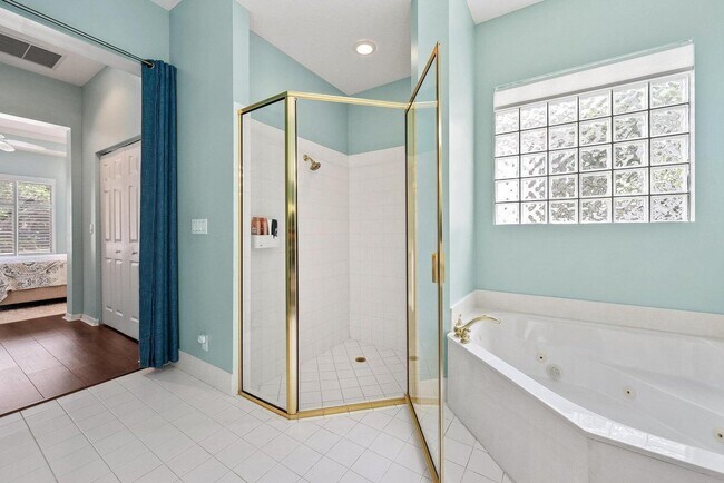 Building Photo - 9036 Sand Pine Ln