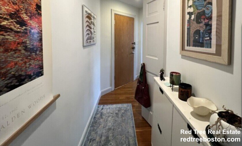 Building Photo - 2 Garden Ct