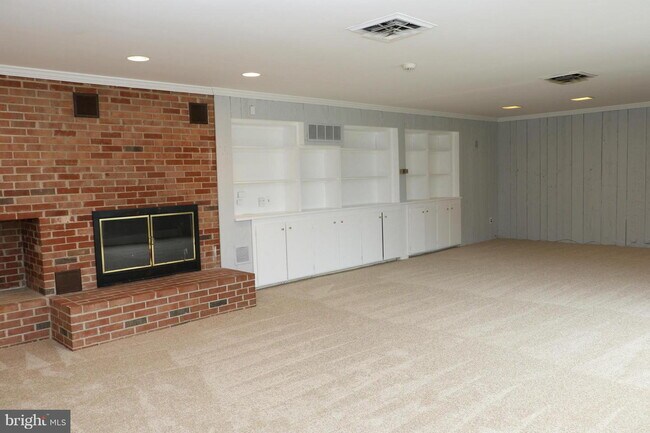 Building Photo - Secluded Country Retreat with Picturesque ...