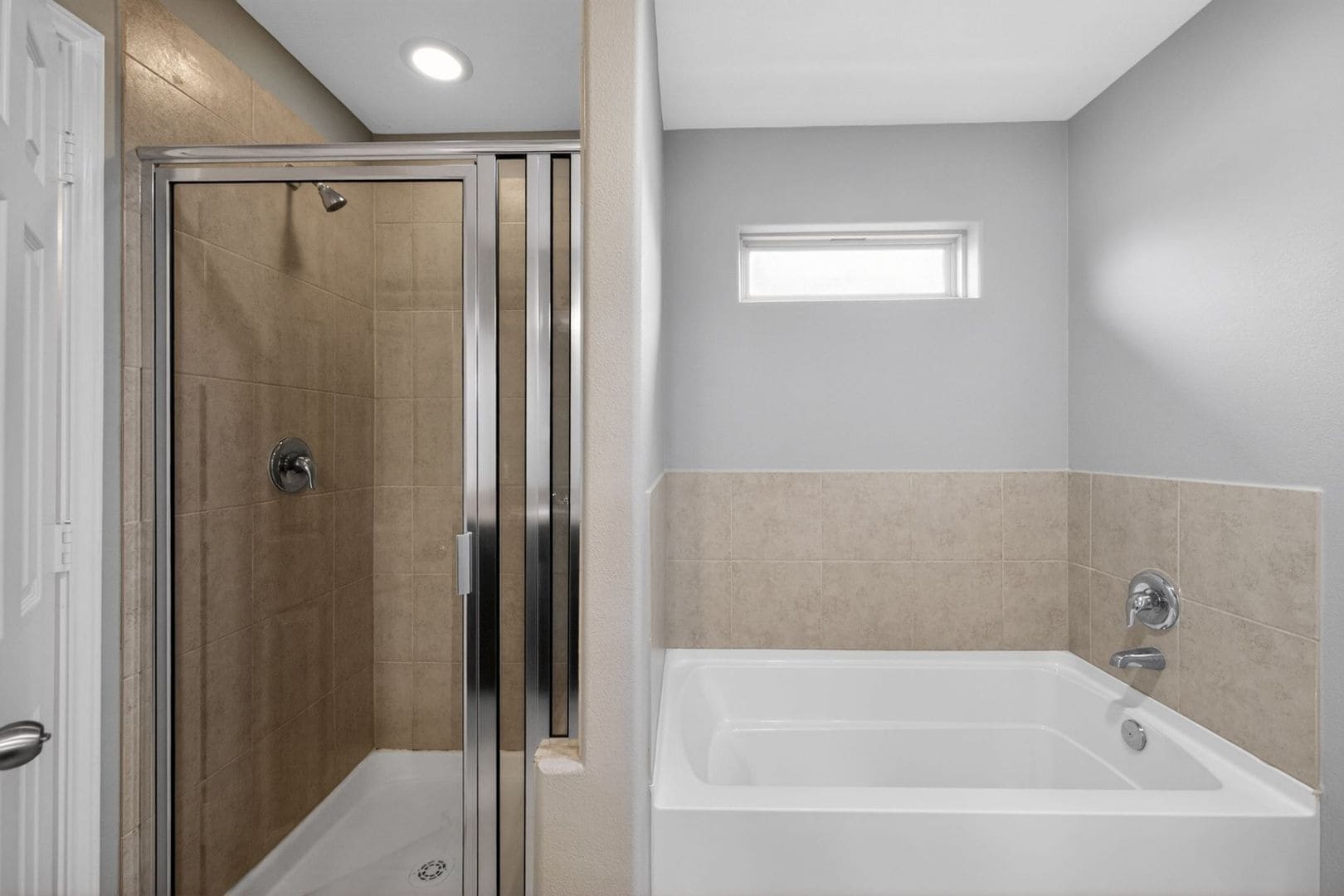 Building Photo - 17019 Wilthorne Gardens Ct