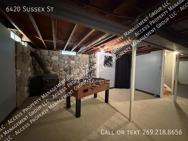 Building Photo - 6420 Sussex St