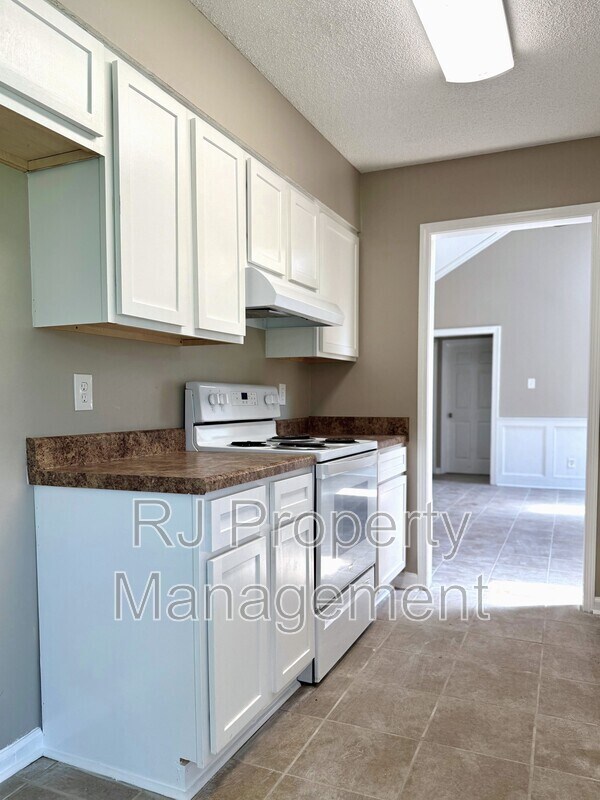 Building Photo - 4308 Ash Creek Cove
