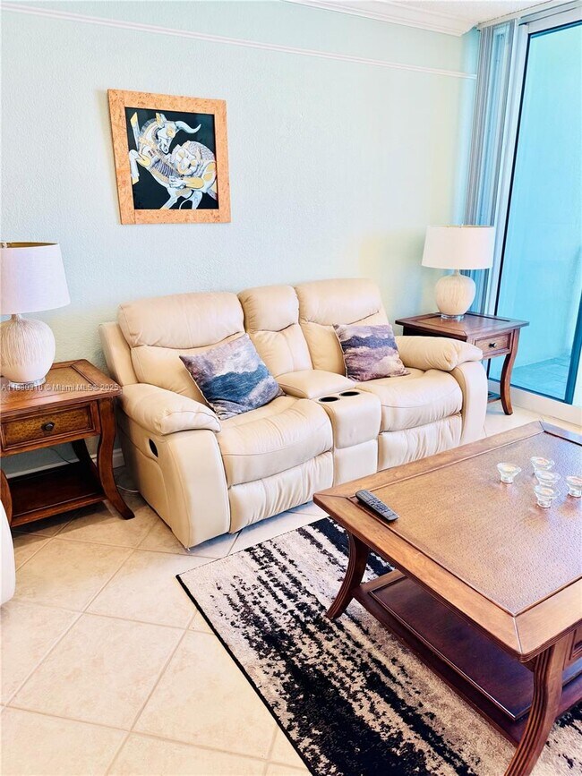 Building Photo - 2501 S Ocean Dr