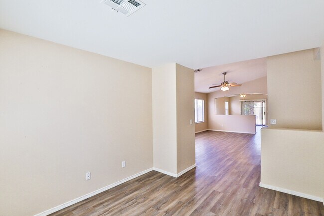 Building Photo - 14919 N 149th Dr