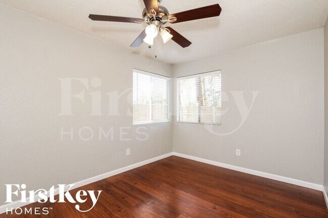 Building Photo - 21036 N 34th Dr