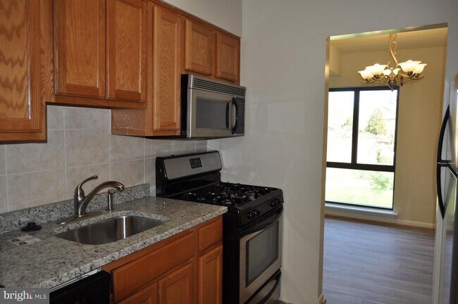 Building Photo - 6091 Majors Ln