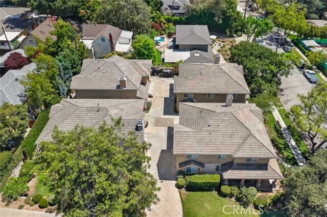 Building Photo - 15 E Alegria Ave