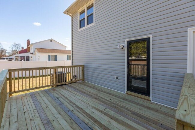 Building Photo - 35 Fox Run Ln