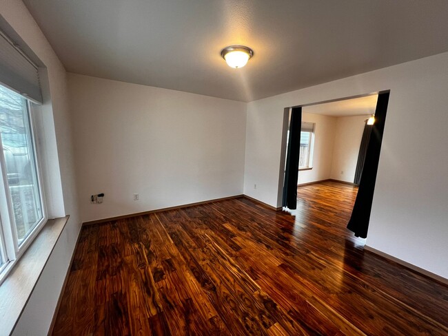 Building Photo - Application Pending - 3 Bedroom House For ...