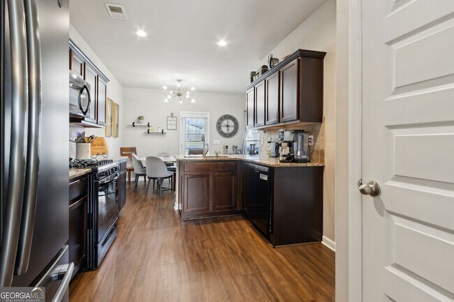 Building Photo - 151 Humphry Ct