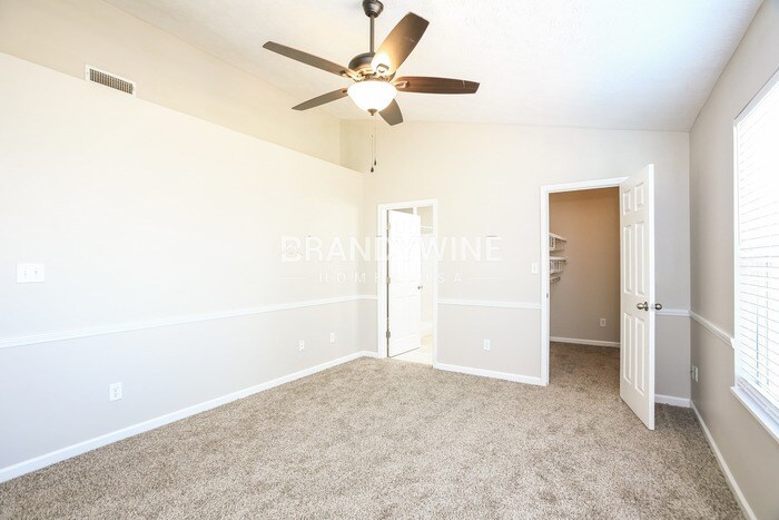 Building Photo - 3236 Weller Dr