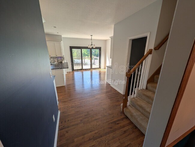 Building Photo - 3905 SW 14 St Ct