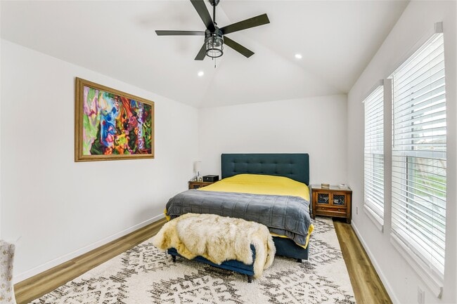 Building Photo - 2550 Roy Cir