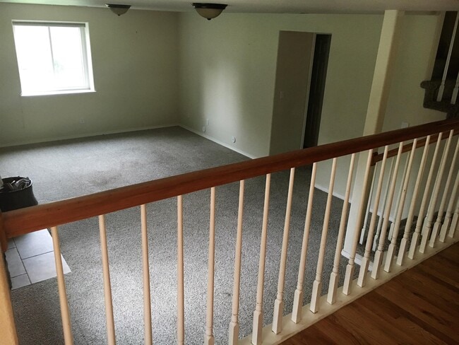 Building Photo - 2144 N Fastwater Ave