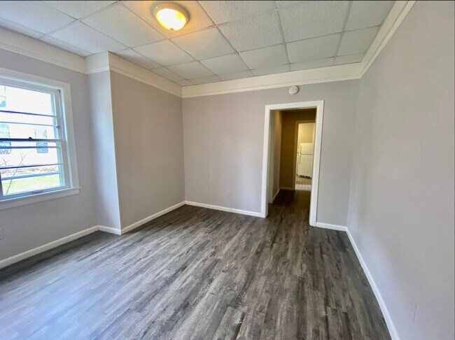 Building Photo - 1 bed/1 bath in Heritage Hill ( first floor) **Available in July**