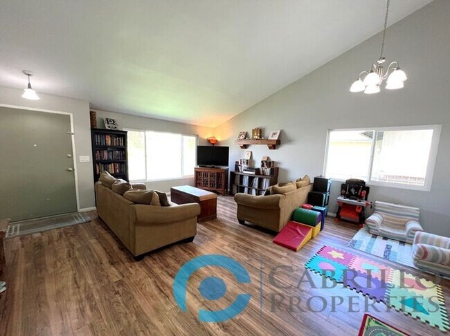 Building Photo - 2419 Fieldlane Pl