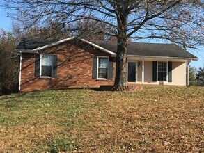 Building Photo - 3 Bedroom Home with Bonus Room For Rent!