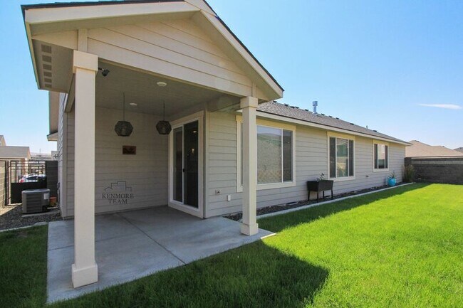 Building Photo - 5642 W 31st Ave