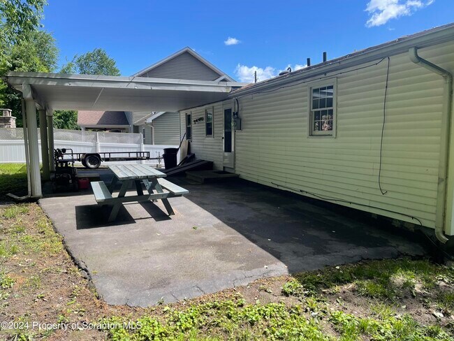 Building Photo - 7 Bruno Dr